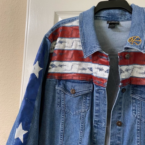 Her Universe Doctor Strange inthe Multiverse of Madness Blue Oversized Jacket 4X - Picture 6 of 17